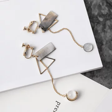 三角貝紋琉璃圓珠×流蘇螺旋耳夾