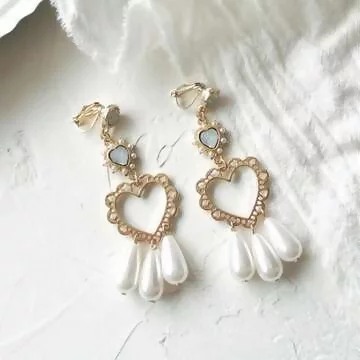 愛心扇型蕾絲邊×軟墊三角耳夾