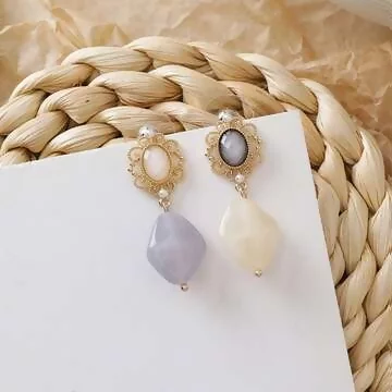 花邊寶石晶珠×不對稱吊墜耳環