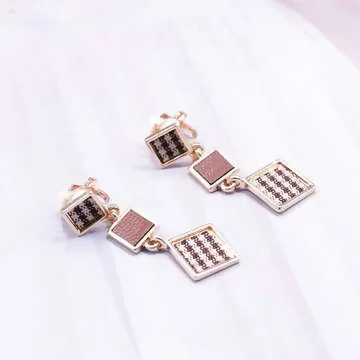 菱形三方格紋×三角耳夾