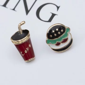 漢堡配可樂&times;不對稱吊墜耳環