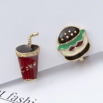 漢堡配可樂&times;不對稱三角耳夾