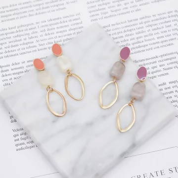 撞色玉石紋不規則圓環×吊墜耳環×共二色