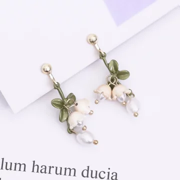 珍珠鈴蘭花甜美流蘇&times;螺旋耳夾