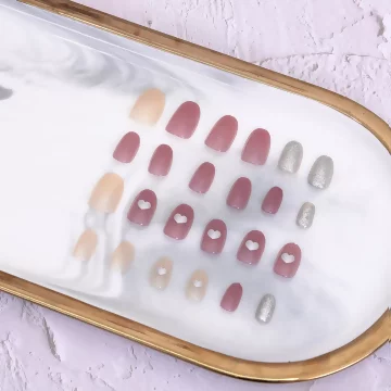豆沙粉膚銀粉愛心亮面&times;穿戴式手指甲片&times;二十四入