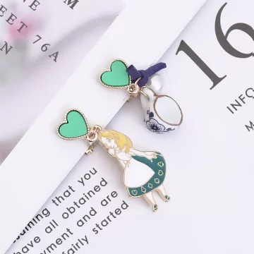 愛麗絲的下午茶時間&times;不對稱三角耳夾