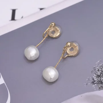 氣質巴洛克珍珠&times;蚊香盤U型耳夾