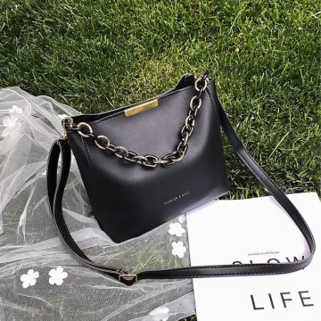 時尚鍊條桶包&times;斜背包&times;黑色