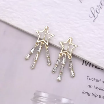 星星流蘇&times;蚊香盤U型耳夾