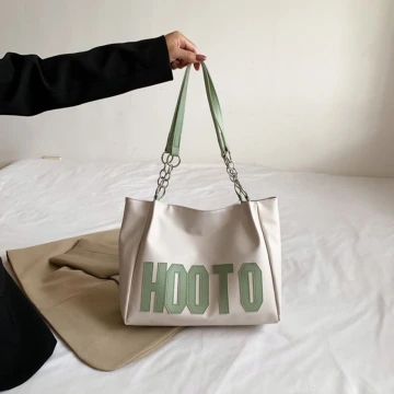 HOOTO字母皮革包&times;肩背包&times;白底綠字