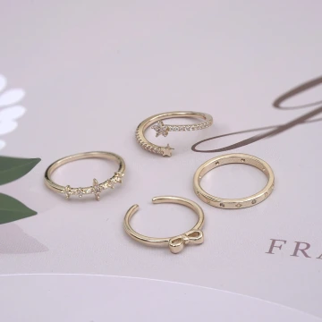 蝴蝶領結閃亮星星×四套件戒指組×金色