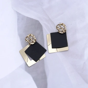 金屬編織紋大菱形&times;吊墜耳環