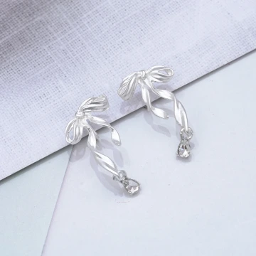 蝴蝶飄帶&times;蚊香盤U型耳夾