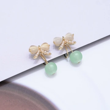 裸色貓眼蝴蝶結綠珠×蚊香盤U型耳夾