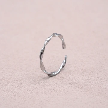 925銀飾&times;波浪扭轉&times;開口戒指