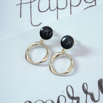 黑圓圈不規則外框&times;吊墜耳環