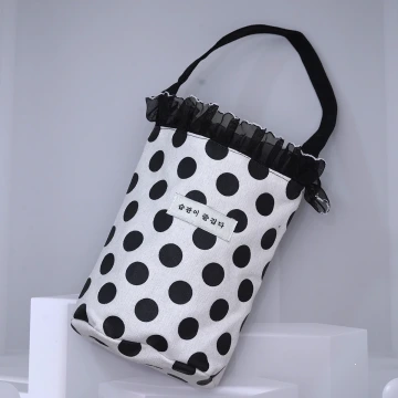 蕾絲邊韓文×輕巧手提袋×點點