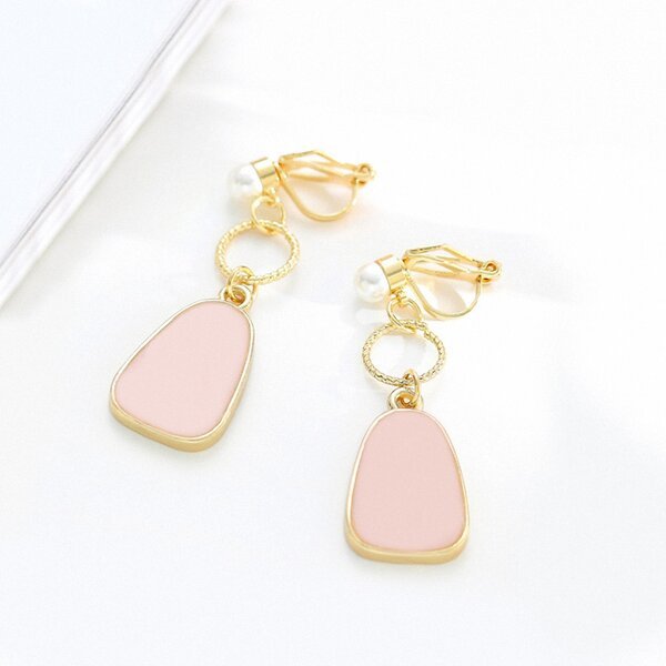 气质粉椭水滴×软垫三角耳夹