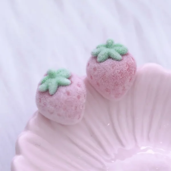 植絨香甜小草莓×耳環