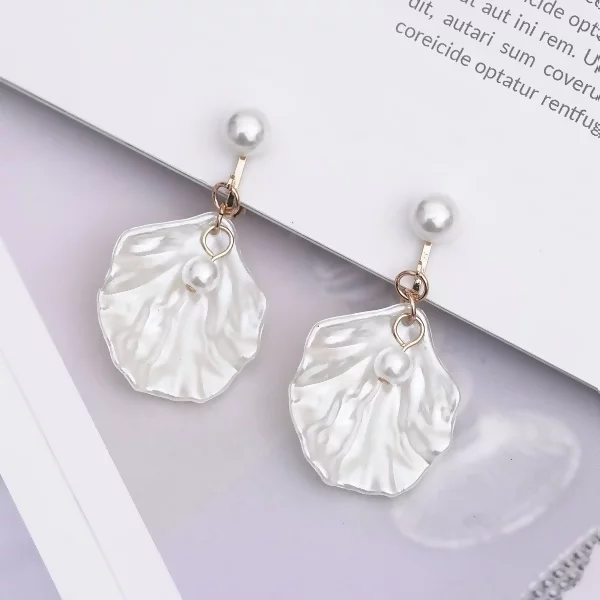 純白簡約珍珠貝殼×螺旋耳夾
