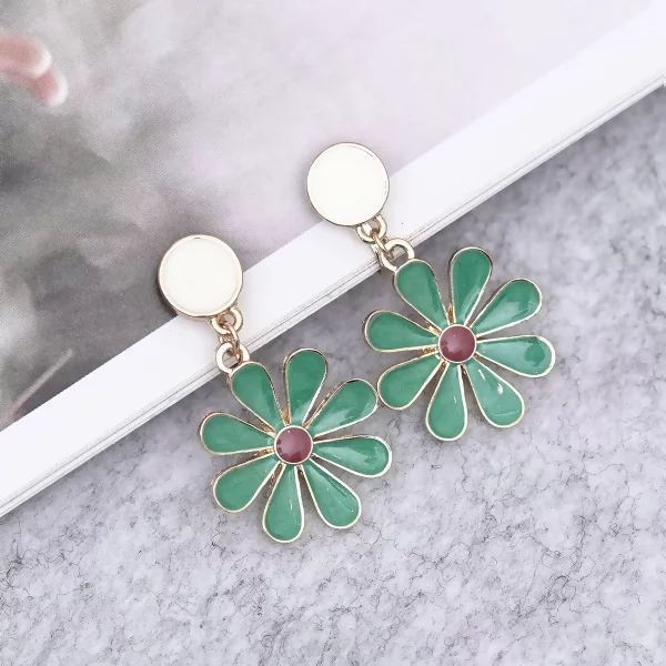 綠色雛菊小花×螺旋耳夾