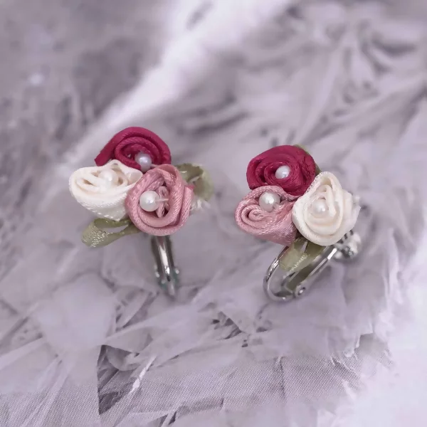 嬌豔玫瑰花朵×螺旋耳夾