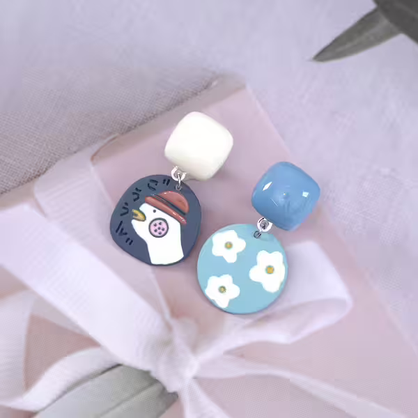 加油鴨藍色小花×不對稱吊墜耳環