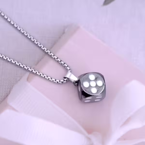 黑色金屬骰子×長項鍊