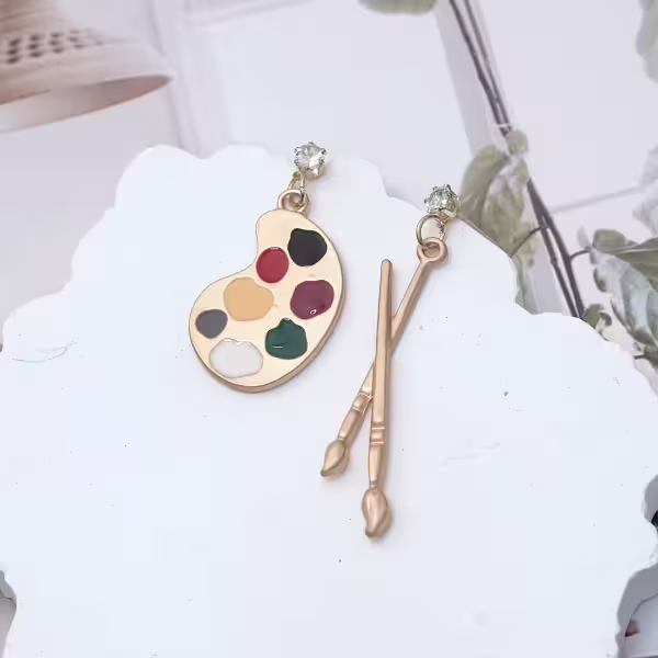 小畫家&times;不對稱吊墜耳環