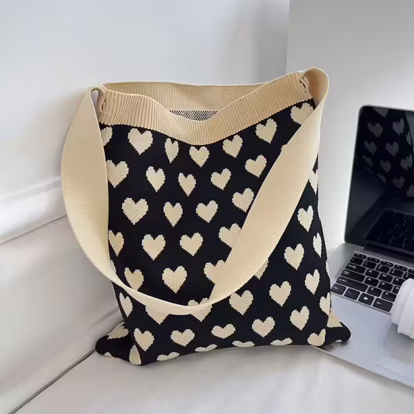 黑白愛心&times;針織&times;單肩背包