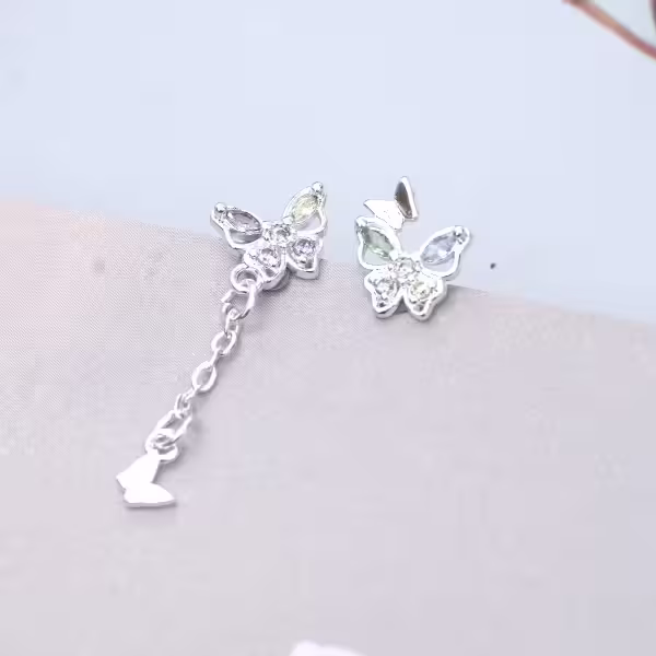 925銀針&times;蝴蝶彩晶&times;不對稱耳環