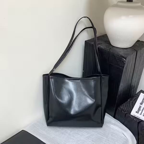 日常皮革素面&times;肩背包&times;黑色