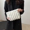 毛絨絨條紋×化妝包×白色-第5張