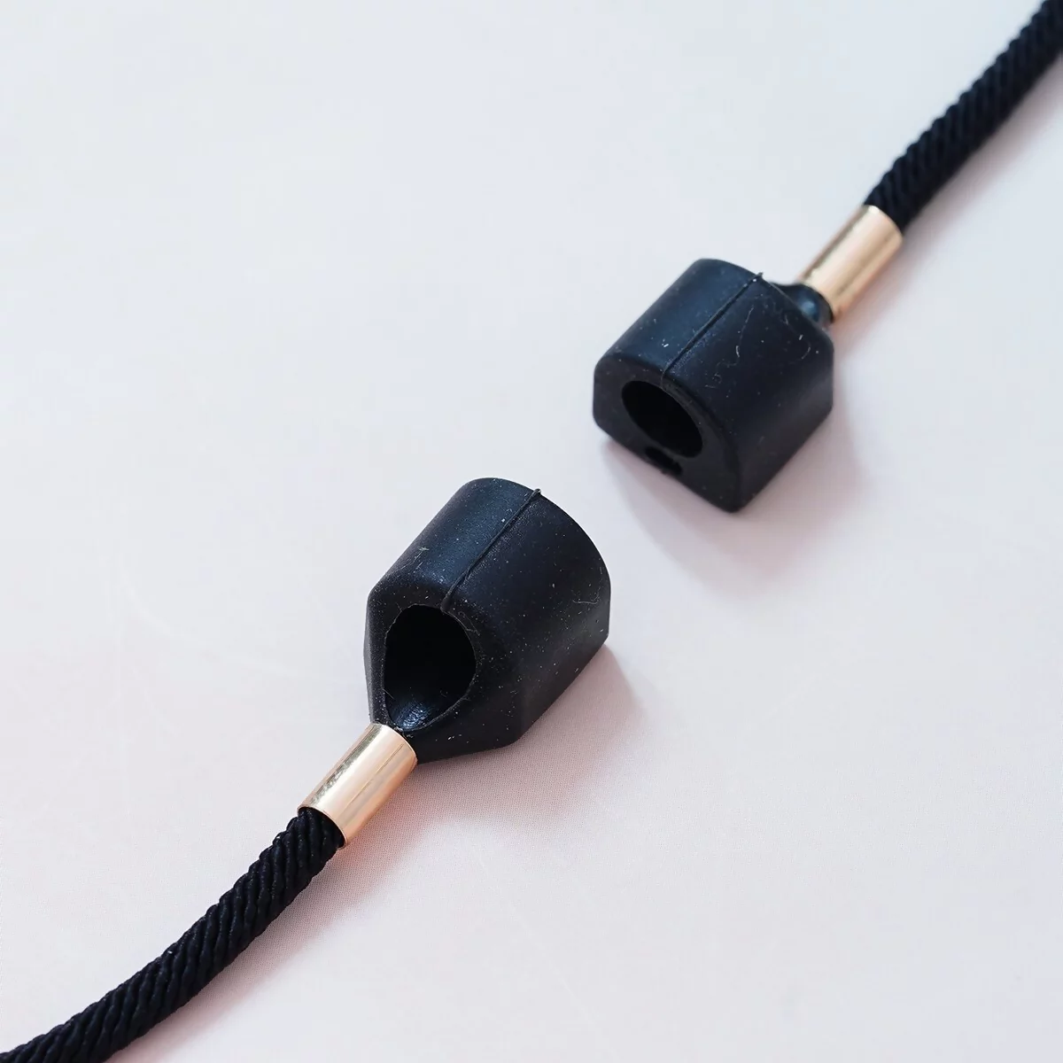 磁吸運動黑繩×無線耳機防丟項鍊-第2張