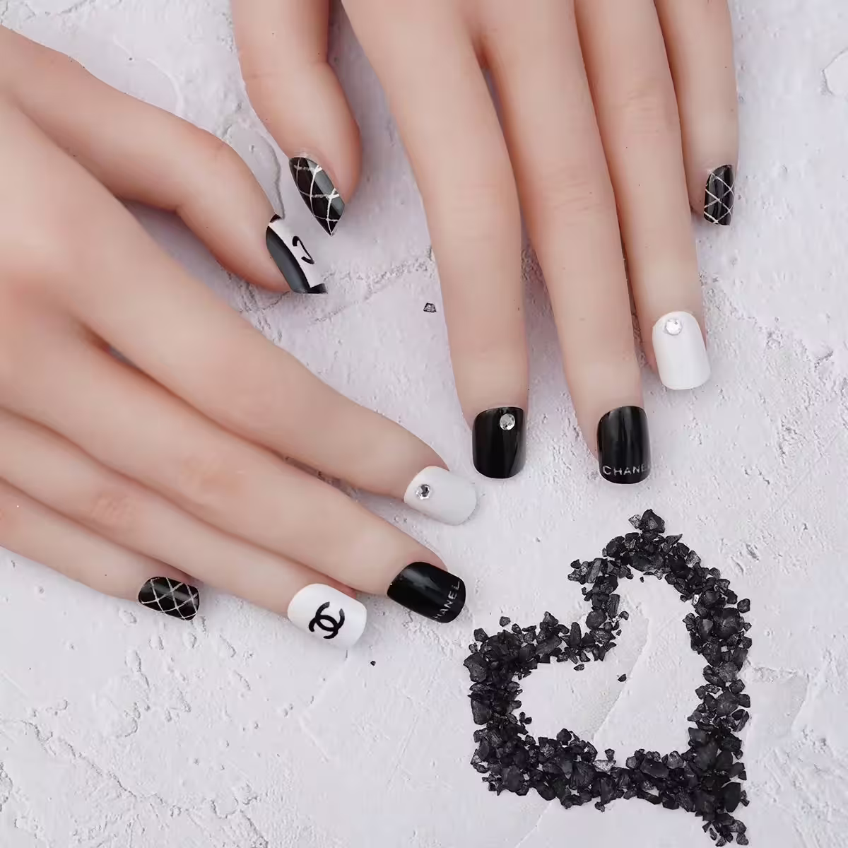 黑白經典時尚亮面&times;穿戴式手指甲片&times;二十四入 -第2張
