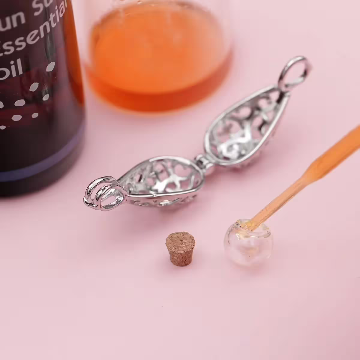 鏤空水滴×薰香玻璃寶瓶×串珠手環-第1張