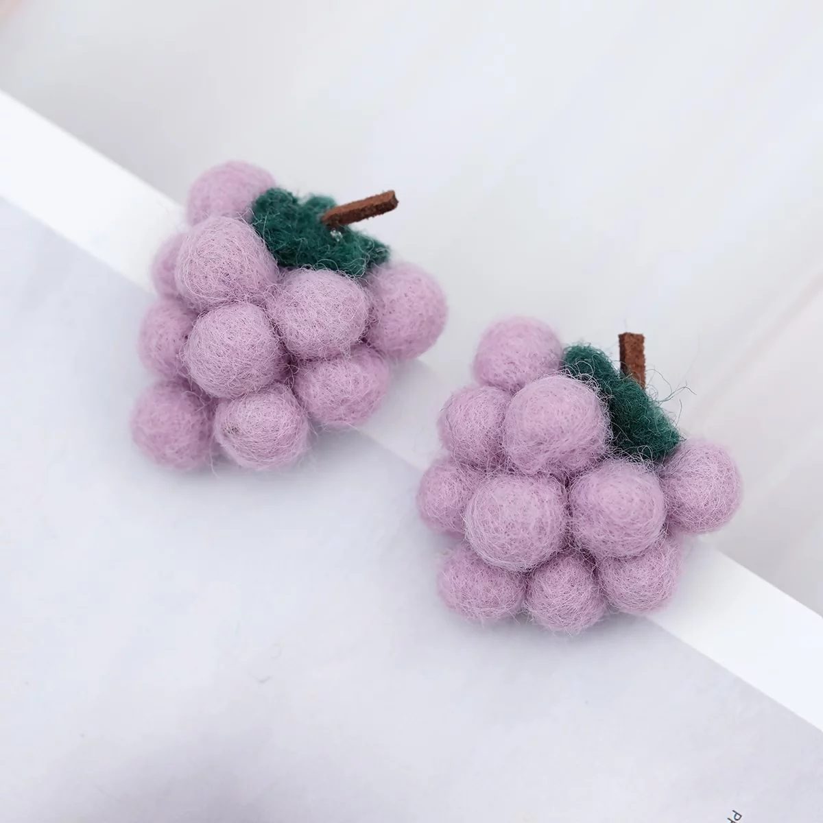 紫葡萄小毛球×耳環-第1張