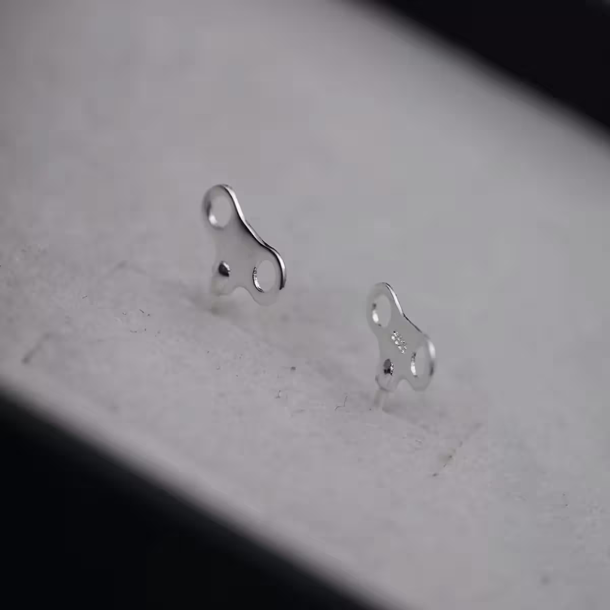 【精品館】上緊發條 耳環 銀色-第4張