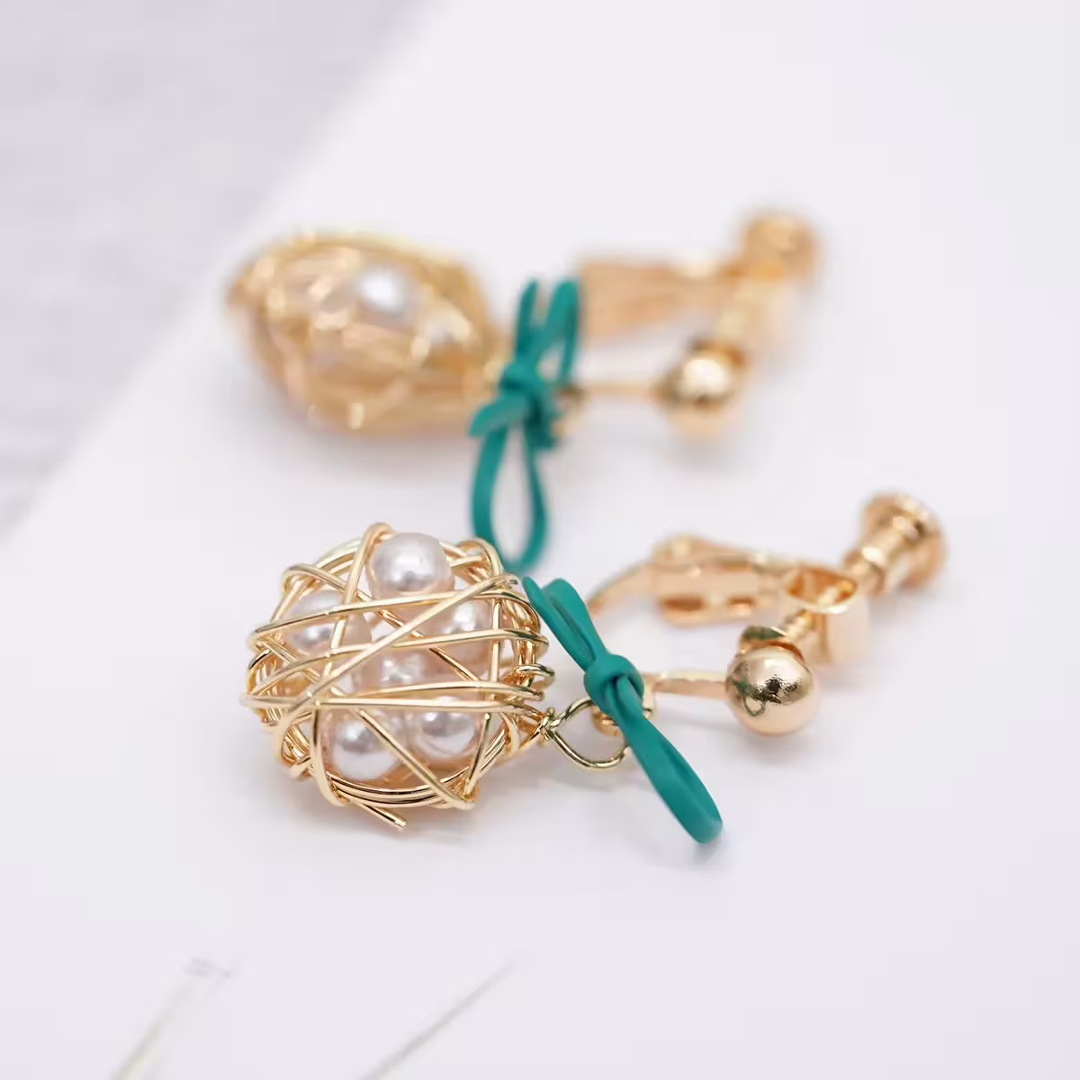 綠結金層線纏繞珍珠×螺旋耳夾-第3張