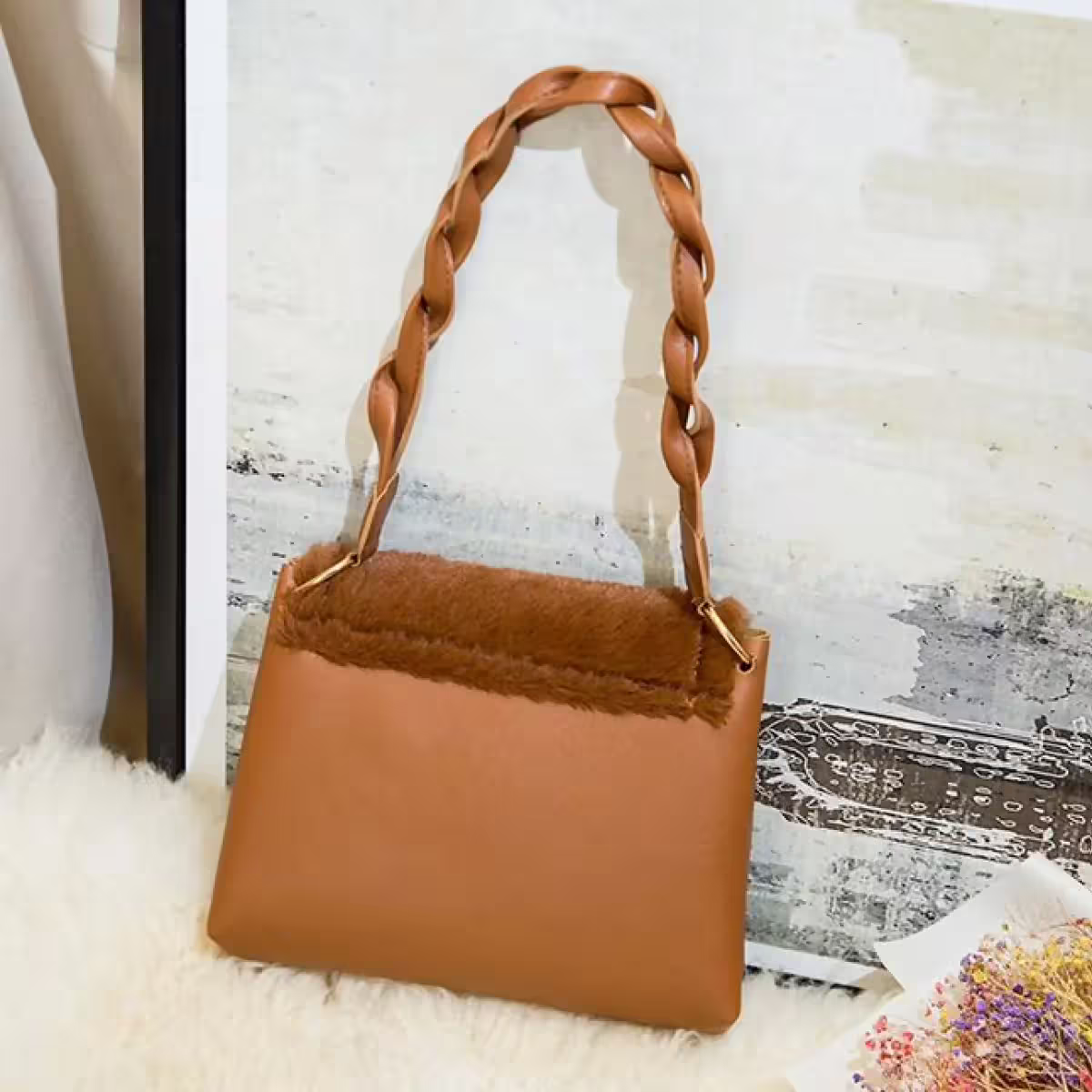 絨毛翻蓋皮革×金屬鍊條麻花紐結背帶×斜背包×粉紅-第3張