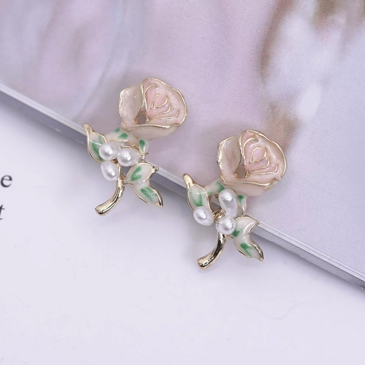 優雅玫瑰花×螺旋耳夾-第1張