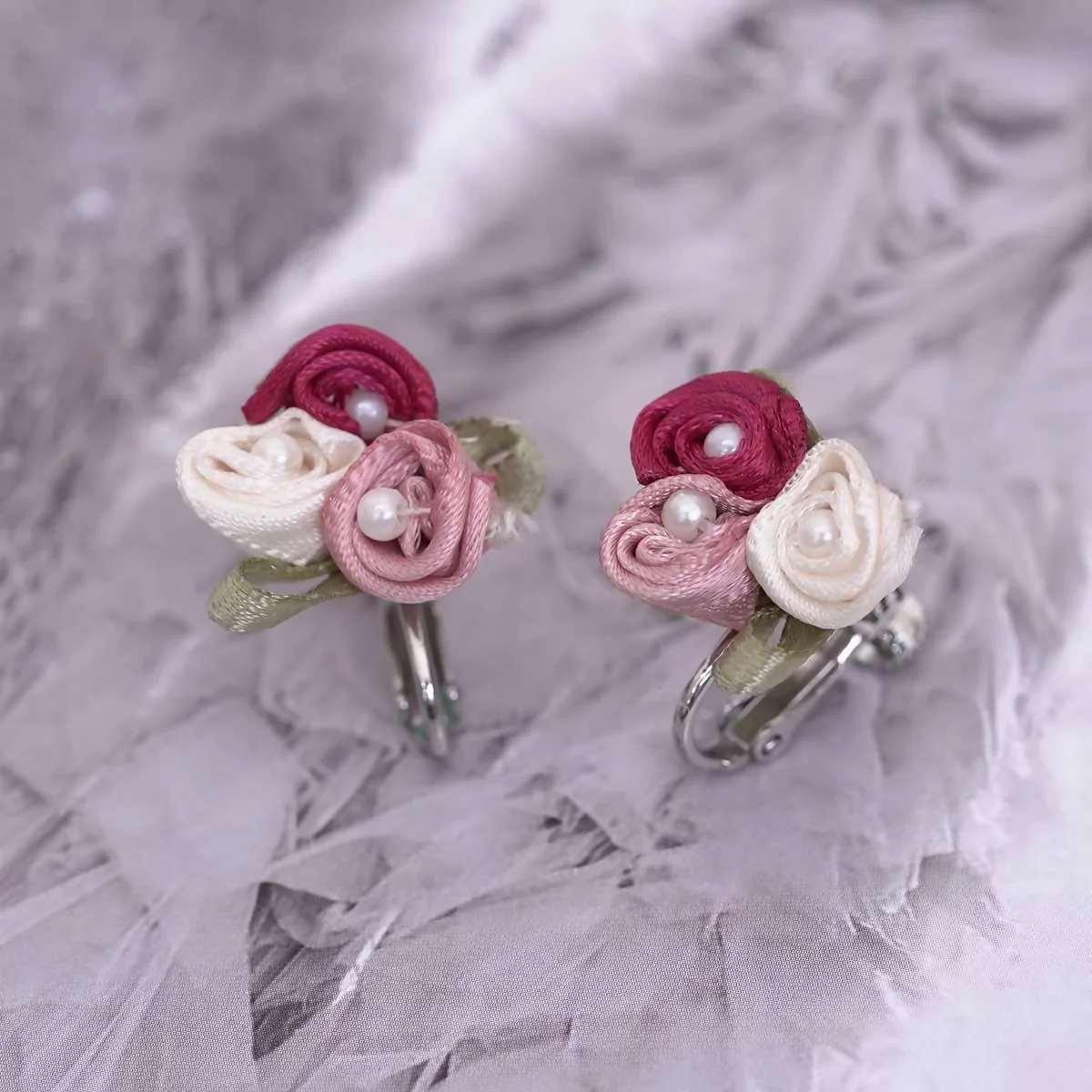 嬌豔玫瑰花朵×螺旋耳夾-第1張