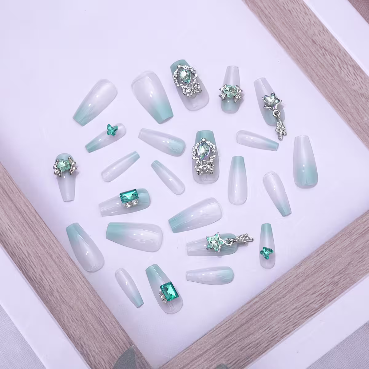 冰雪女王晶鑽亮面×穿戴式手指甲片×二十四入-第4張