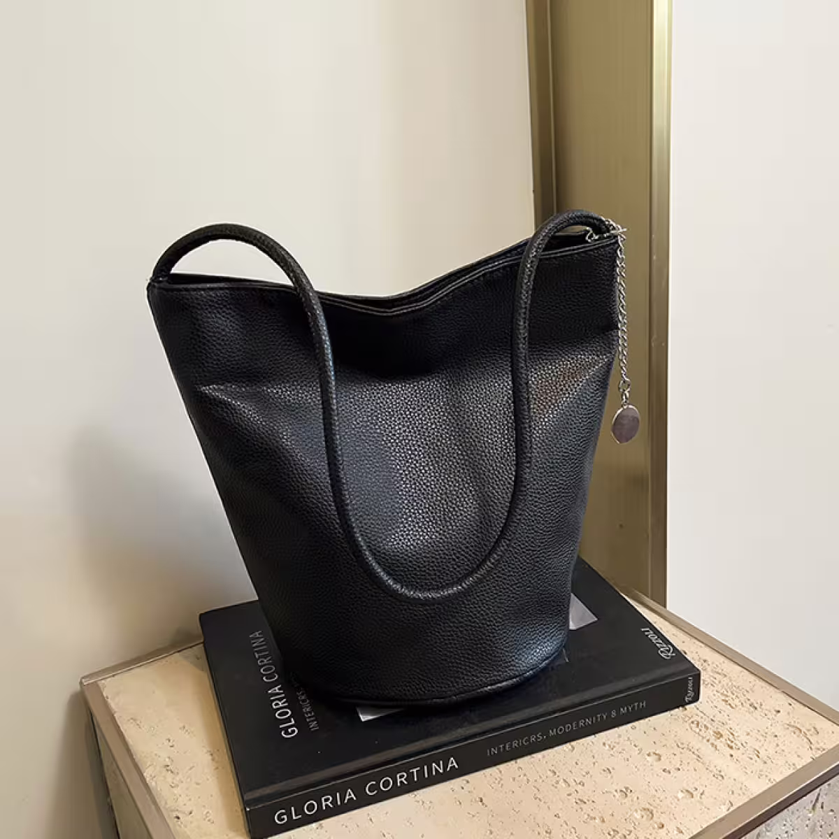 皮革圓身水桶包&times;肩背包&times;黑色-第2張