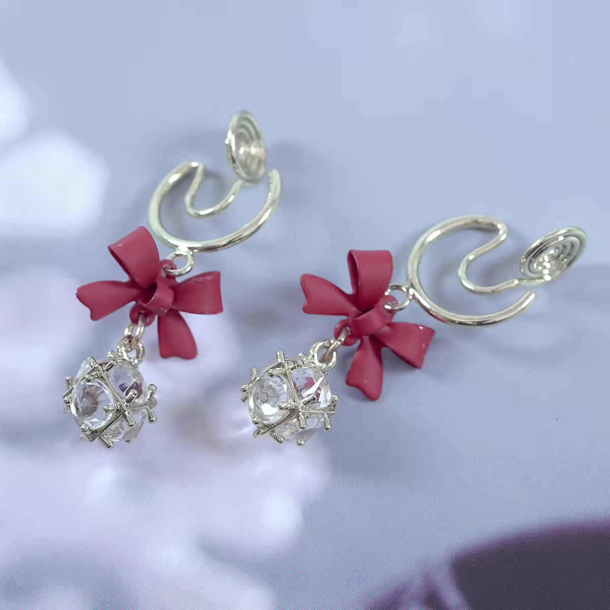 紅領結C字輕奢晶鑽球×蚊香盤U型耳夾×紅色-第3張