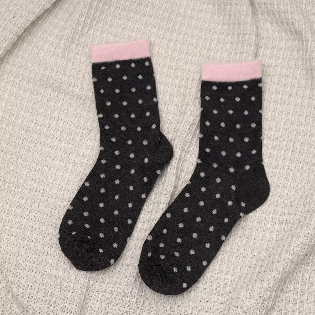 點點條紋毛襪&times;中筒襪&times;二雙套件襪子組-第3張