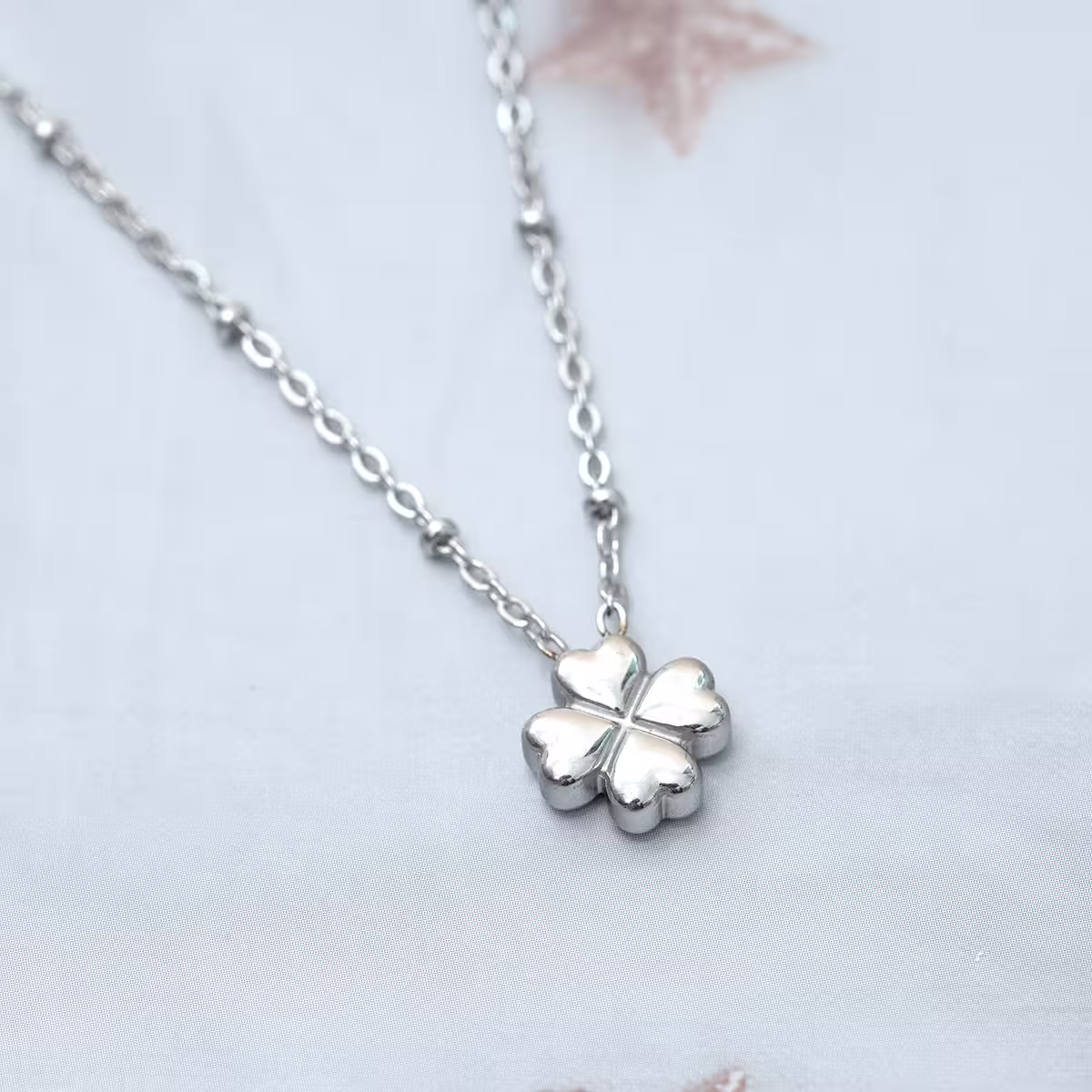 316鋼飾&times;圓潤四葉草&times;項鍊&times;銀色-第1張