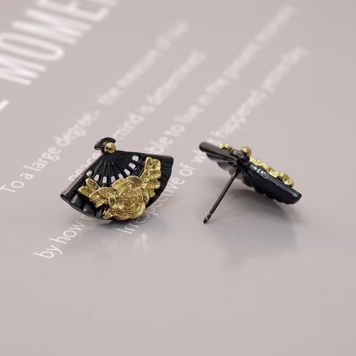 墨扇金牡丹&times;吊墜耳環-第3張