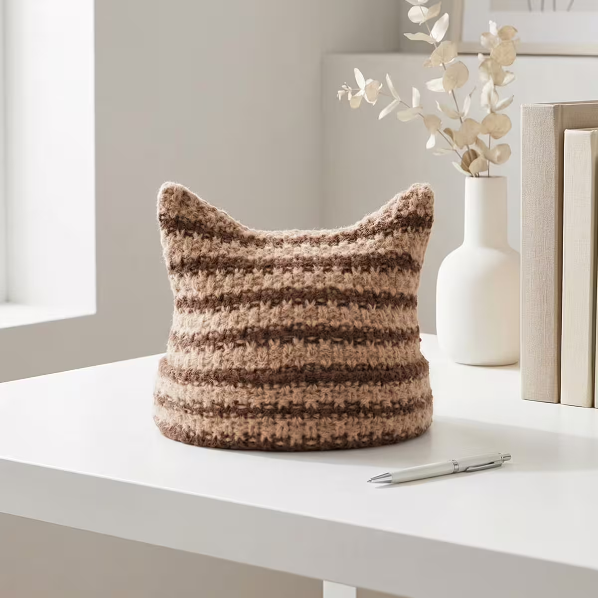 小惡魔&times;針織帽&times;棕咖線條-第1張