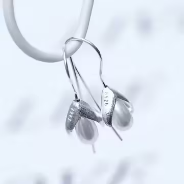 925銀針×花苞水滴珍珠×耳勾